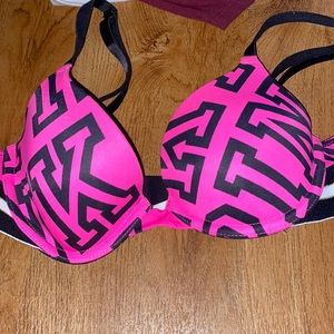 VS Bra